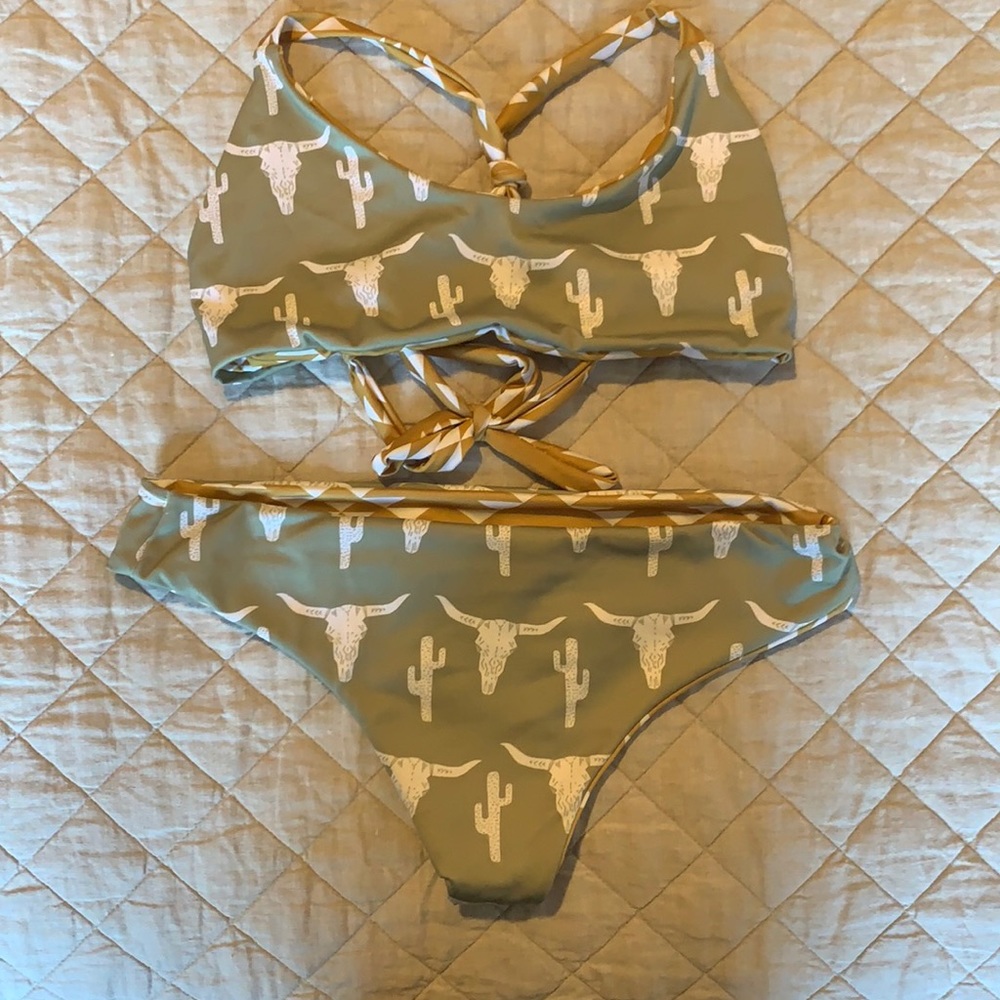 Salvage swim Reversible bikini